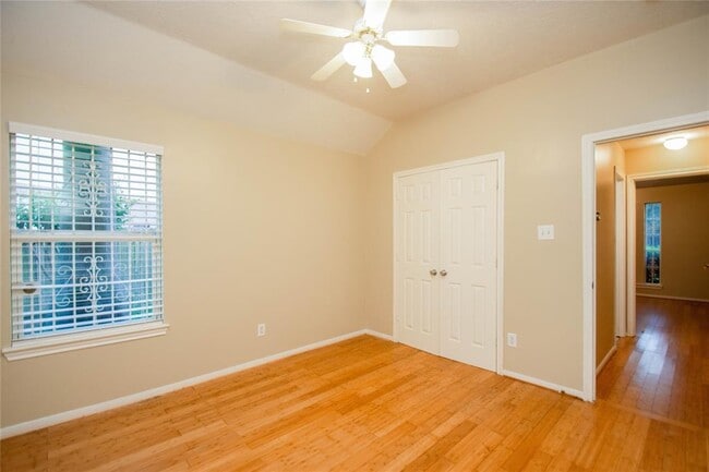 Building Photo - 7731 Las Flores Dr