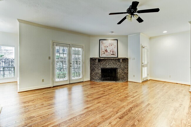 Building Photo - 6310 Arnot St