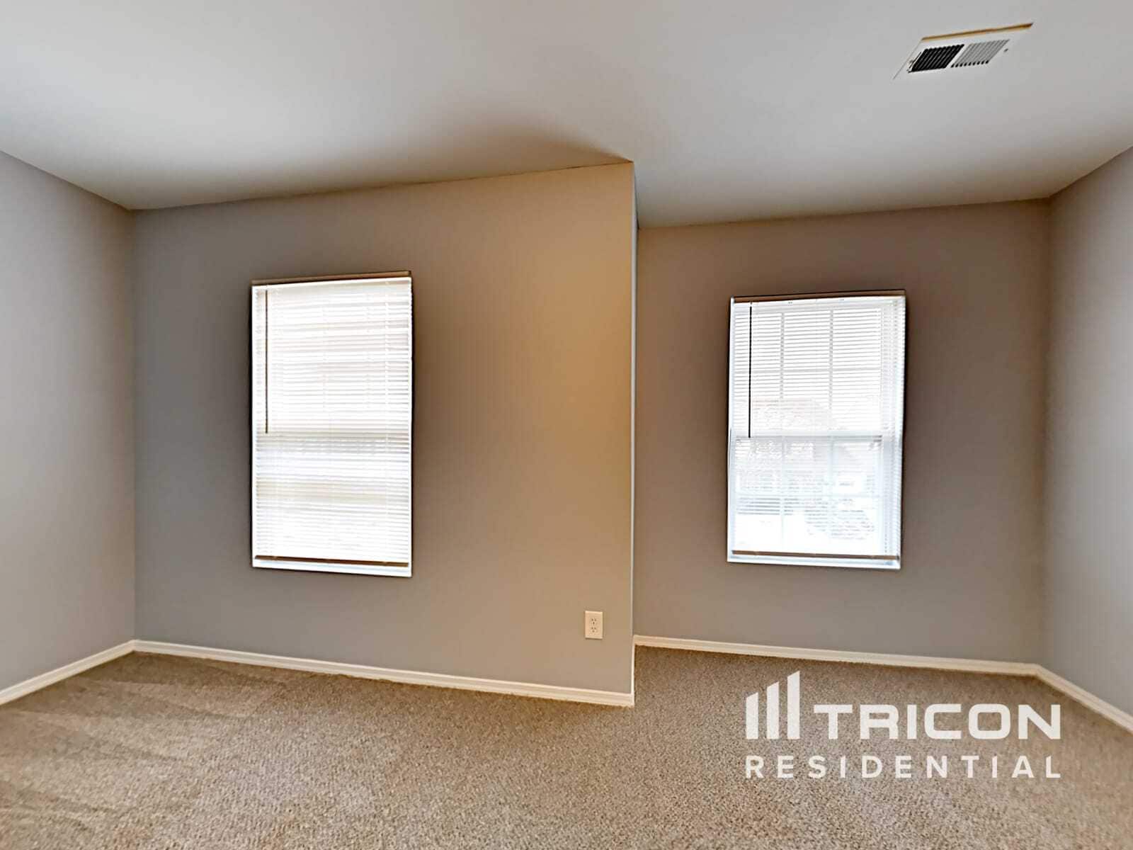 Building Photo - 964 Willow Creek Dr