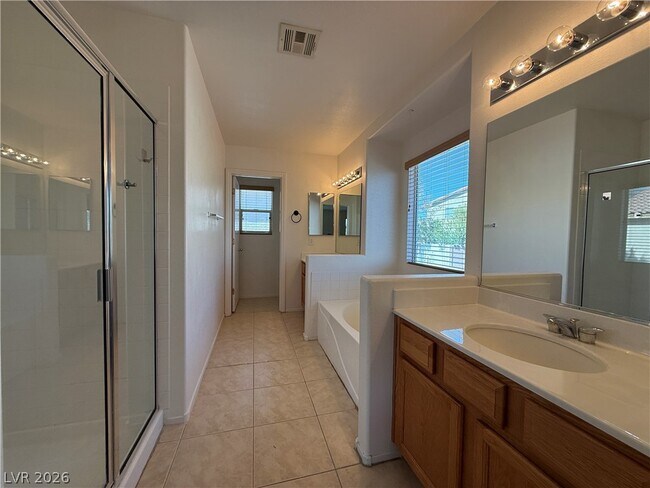 Building Photo - 9552 Delivery Ave