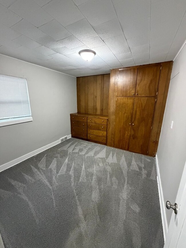 Building Photo - 1913 Stirling Ave