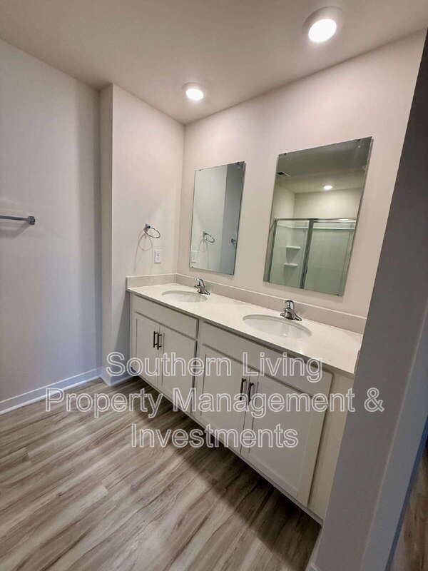 Building Photo - 12415 Lady Bell Dr