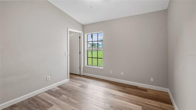 Building Photo - 2127 Donegan Pl