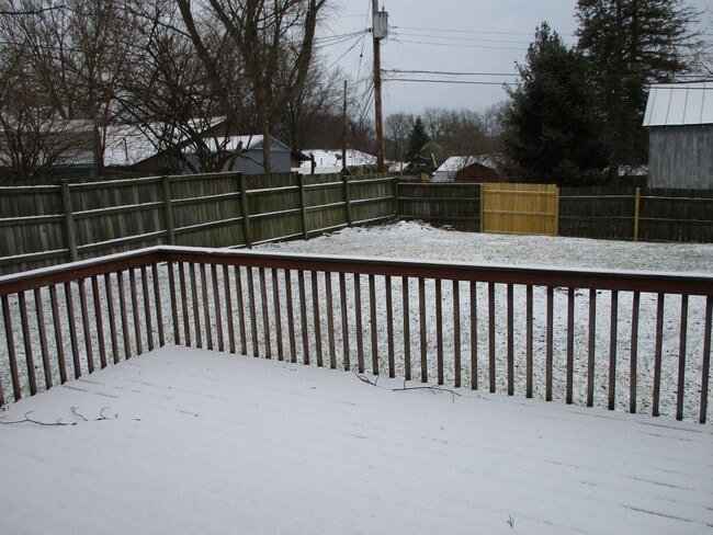 Building Photo - 3 Bedroom/1.5 Bath Brick Ranch In Miamisburg