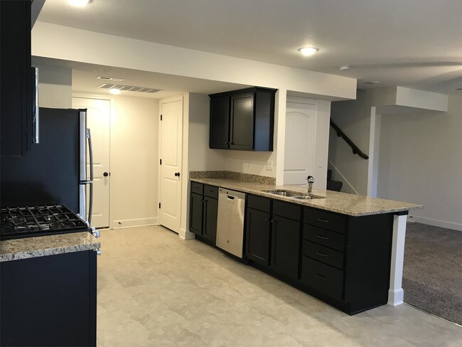 Building Photo - 19521 Mulberry Ln