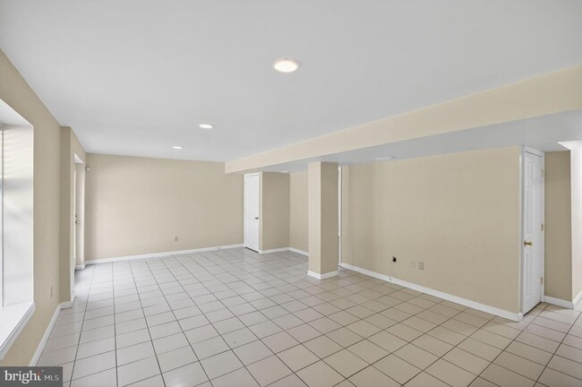Building Photo - 3627 Serendipity Rd