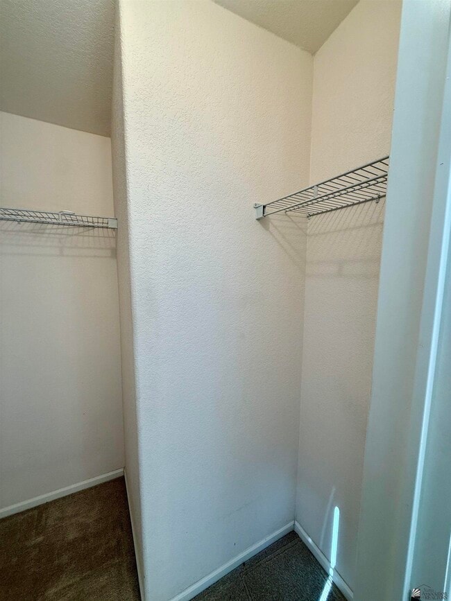 Building Photo - 13239 E 48th Dr