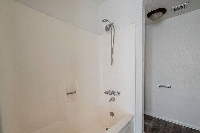 Building Photo - 5869 N 59th Dr