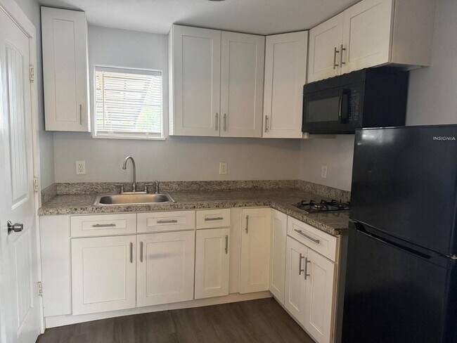 Building Photo - 2460 North St