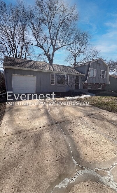 Building Photo - 7701 W 95th Terrace