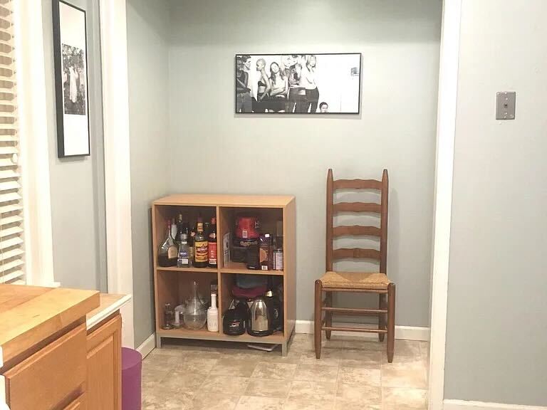Pantry Nook - 306 N Blackhawk Ave
