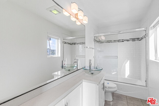 Building Photo - 4980 S Centinela Ave