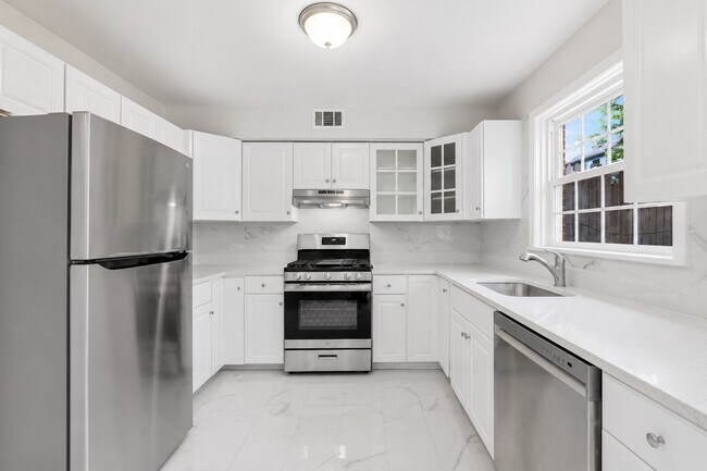 Building Photo - 14819 Smethwick Pl