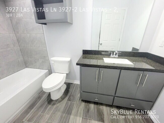 Building Photo - 3927 Las Vistas Ln