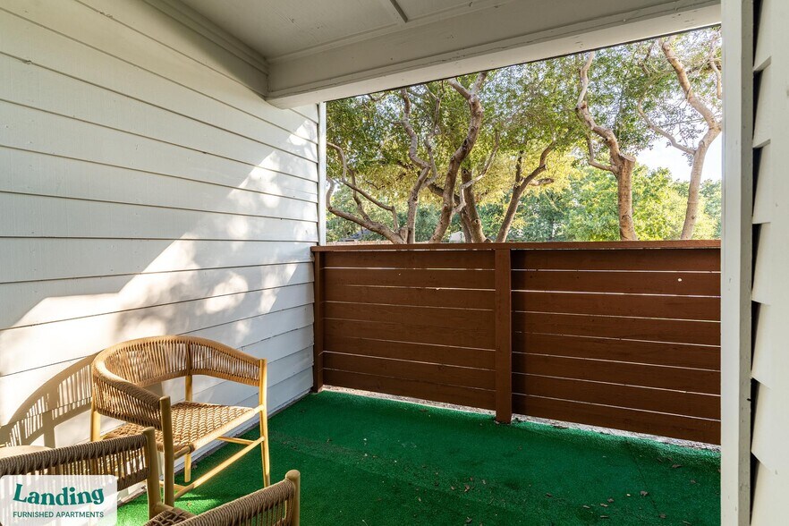 Building Photo - 711 Brentford Pl