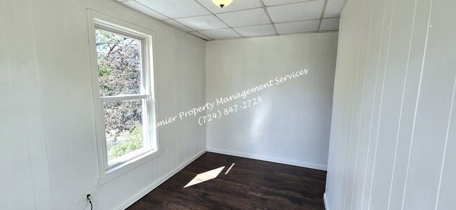 Building Photo - 76 2nd Ave