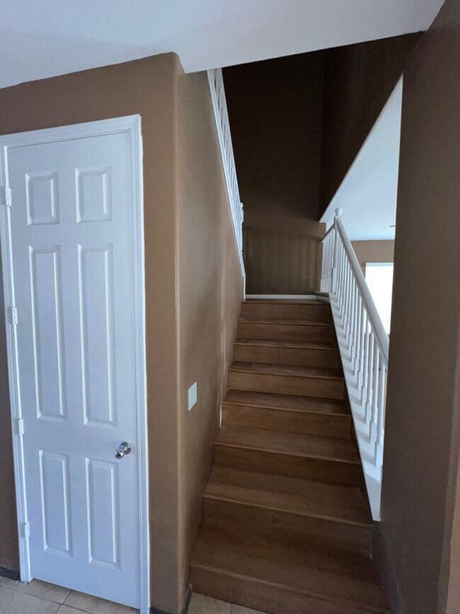 Building Photo - Massive 5BR/4BA Luxury Home in Adelanto — ...