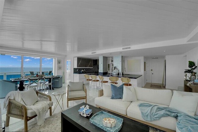 Building Photo - 3430 Galt Ocean Dr