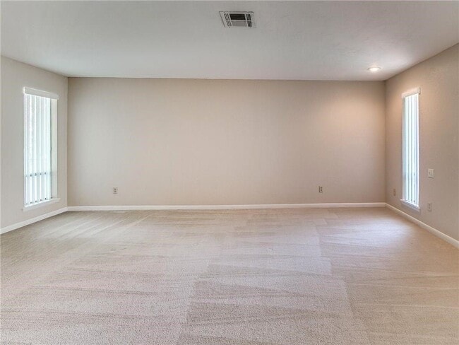 Building Photo - 1533 Glenbrook Dr