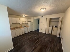 Building Photo - 31 8th St NW