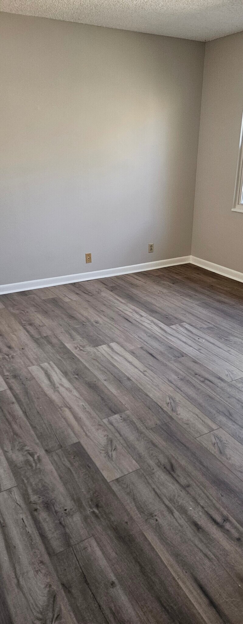 Building Photo - 5515 Country Dr