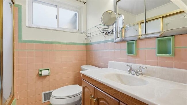 Building Photo - 4782 Barone Dr