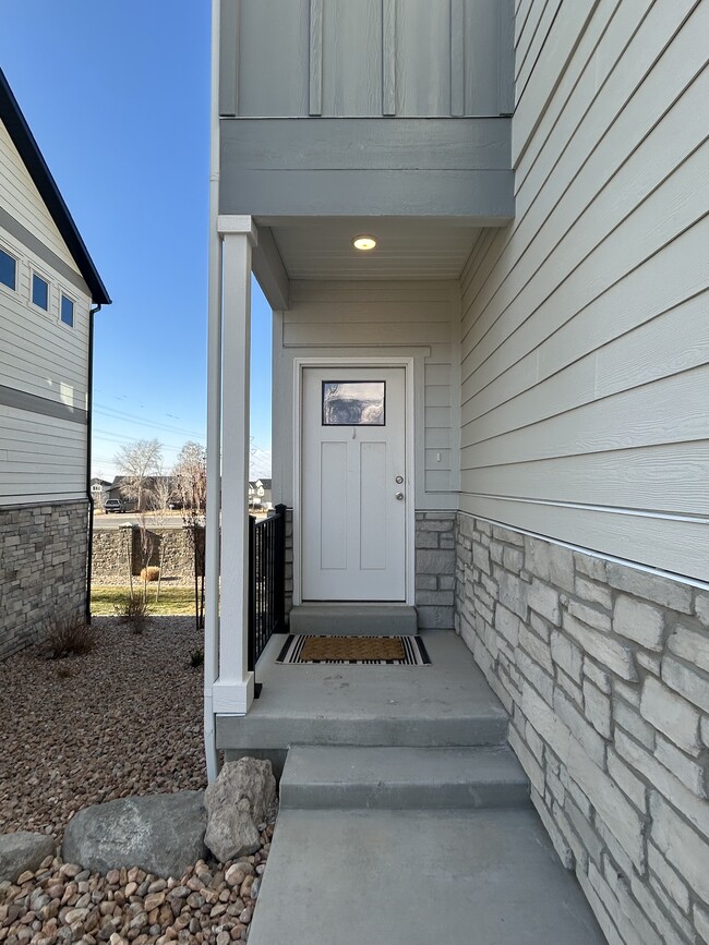 Building Photo - 1563 N 1870 E