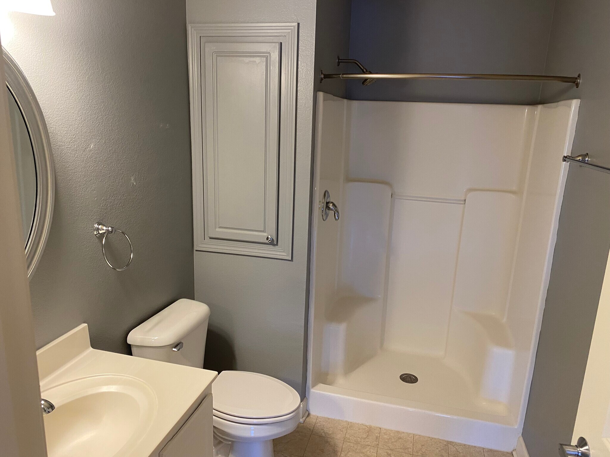 Building Photo - 4110 S Lake Dr