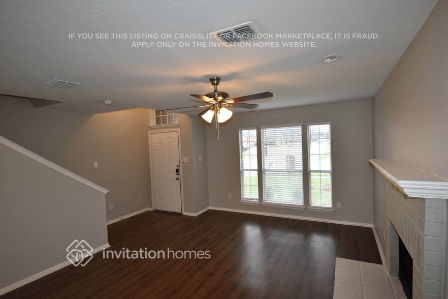 Building Photo - 1131 Trinity Trail