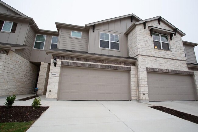 Primary Photo - 601 Fiery Skipper Dr