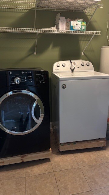 Laundry room - 2213 Emery Ln