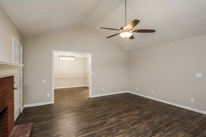 Building Photo - 3121 Autumn Woods Dr