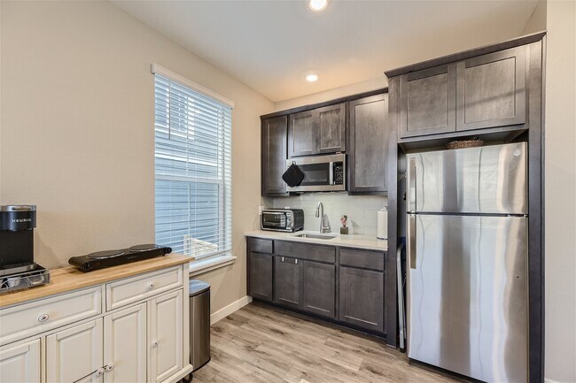 Building Photo - 16736 Desert Wine Ln