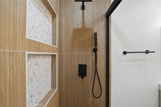 Building Photo - 9519 Maryknoll Ave