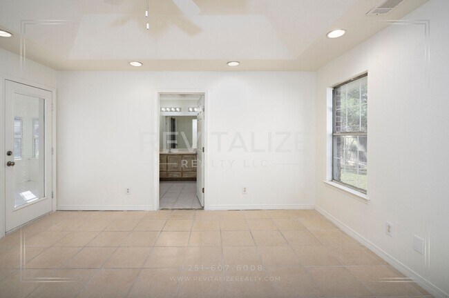 Building Photo - COMING SOON TO ORANGE BEACH