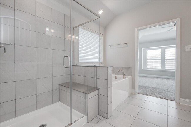 Building Photo - 12704 Southern Oaks Landing