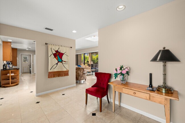 Building Photo - 70520 Gardenia Ct