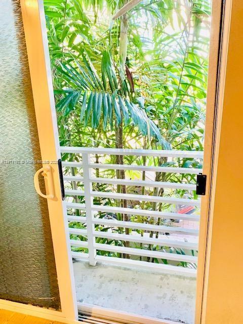 Building Photo - 619 Meridian Ave