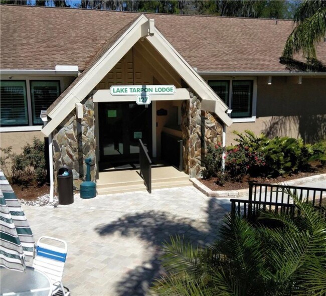 Building Photo - 3137 Mission Grove Dr
