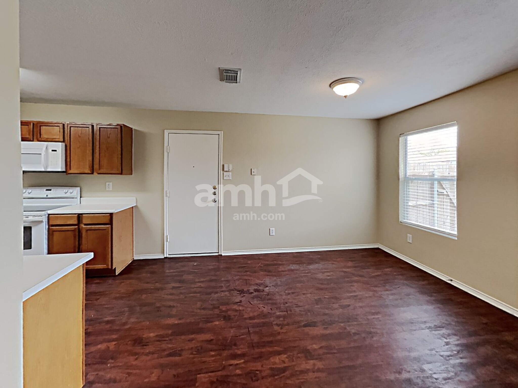 Building Photo - 1514 Lonesome Dove Trail
