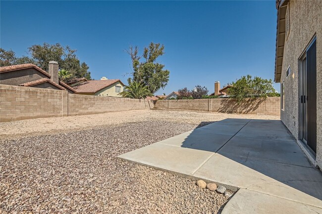 Building Photo - 7698 Barbican Ct