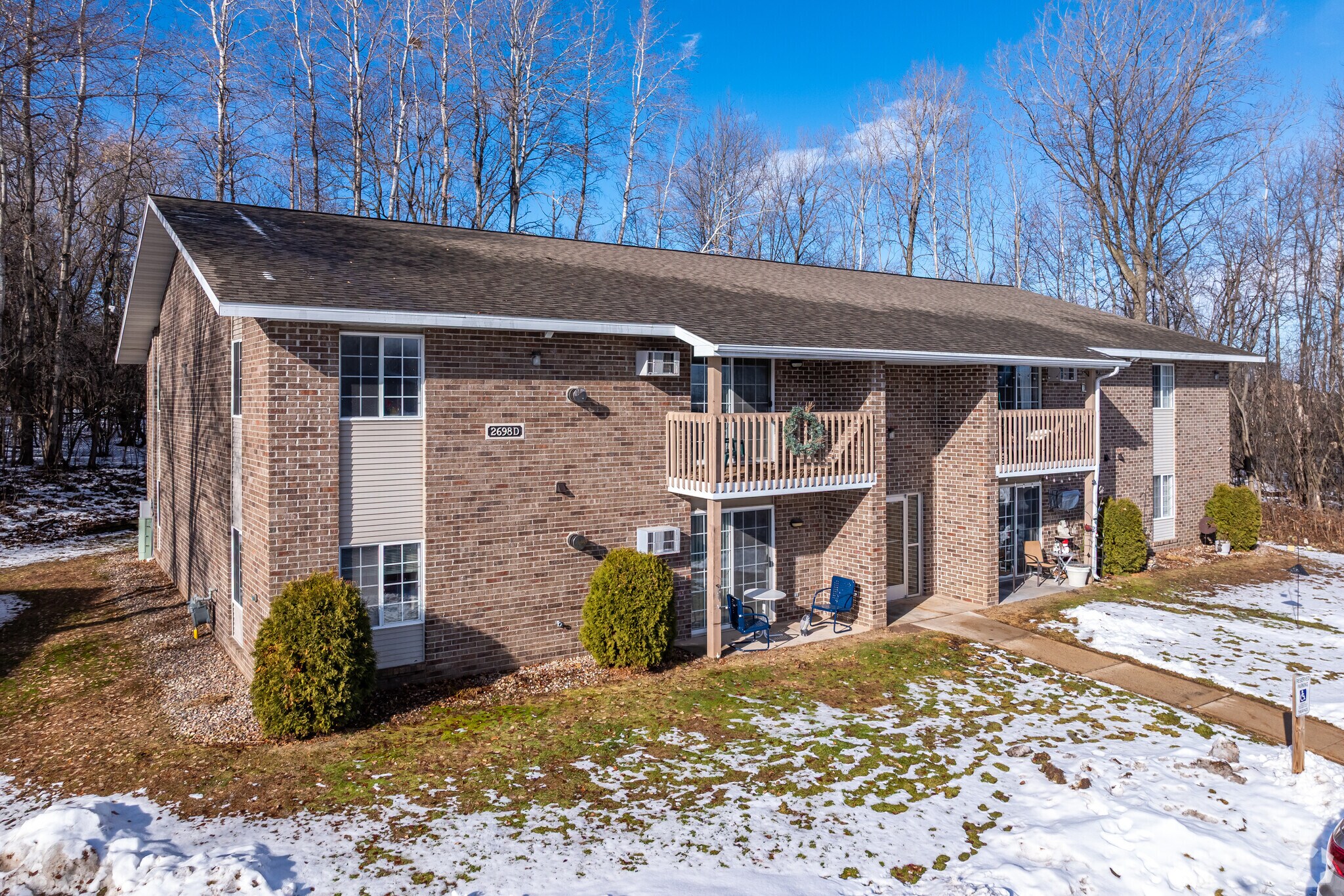 Primary Photo - Birchwood Park Apartments