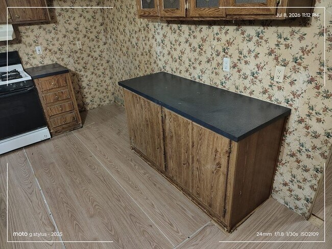Building Photo - Sunny 3-Bedroom Home with 2 Baths and 1,500 Sq Ft in the Heart of Denmark – Only $850/mo