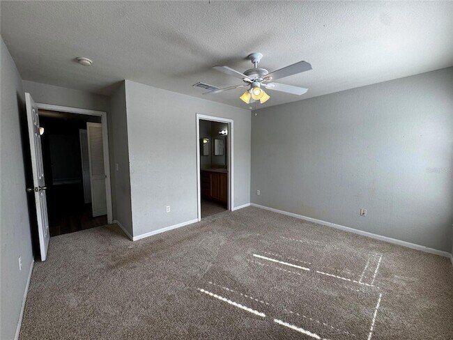 Building Photo - 9141 Lee Vista Blvd