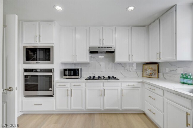 Building Photo - 2701 Copper Cove Dr