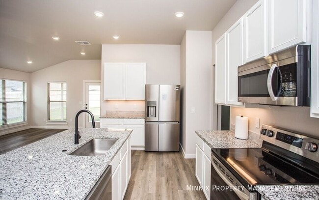 Building Photo - 3203 Durham Ave