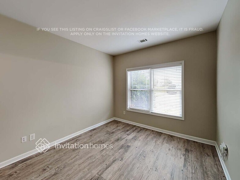 Building Photo - 1392 Summer Hill Ct