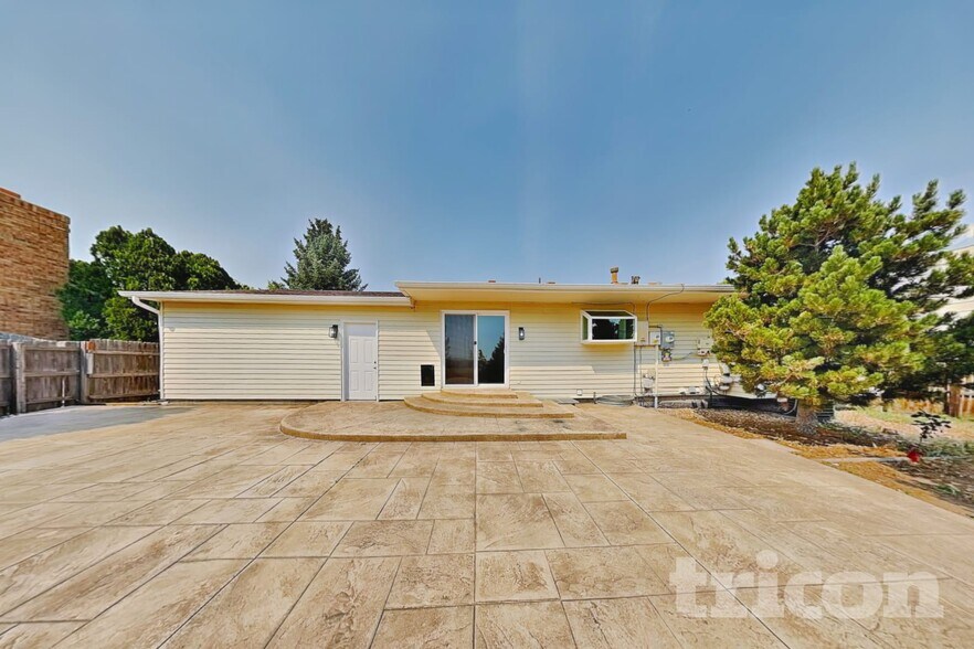 Building Photo - 19545 E Iowa Cir