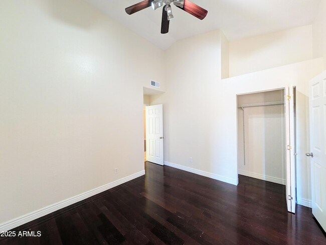 Building Photo - 5232 W Tonto Rd