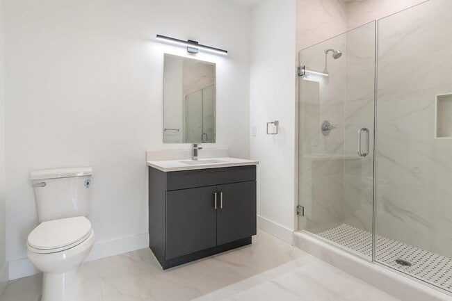 Building Photo - 43-45 W 32nd ST Unit 305